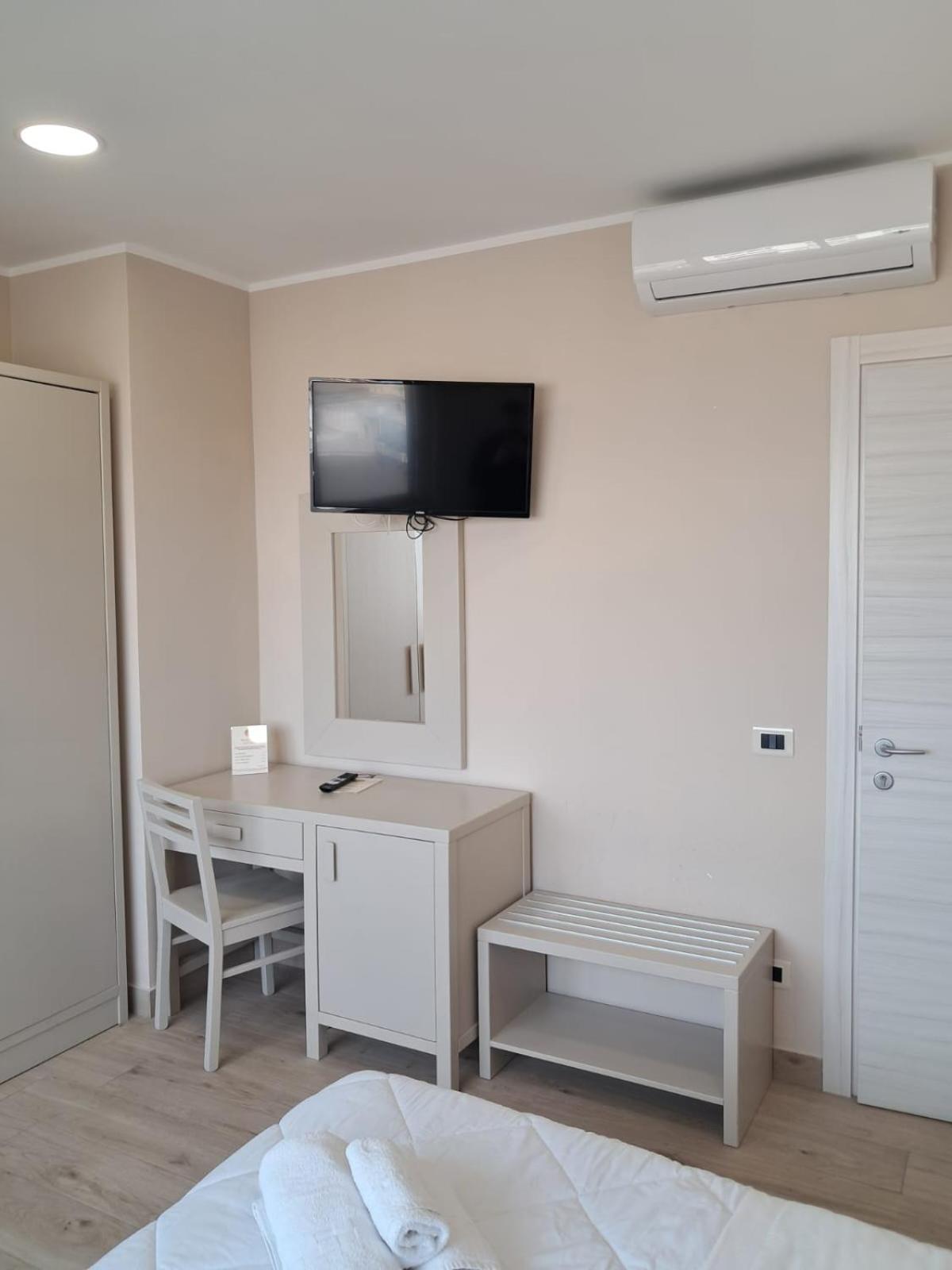 Hotel Palace Gioia Tauro Zewnętrze zdjęcie