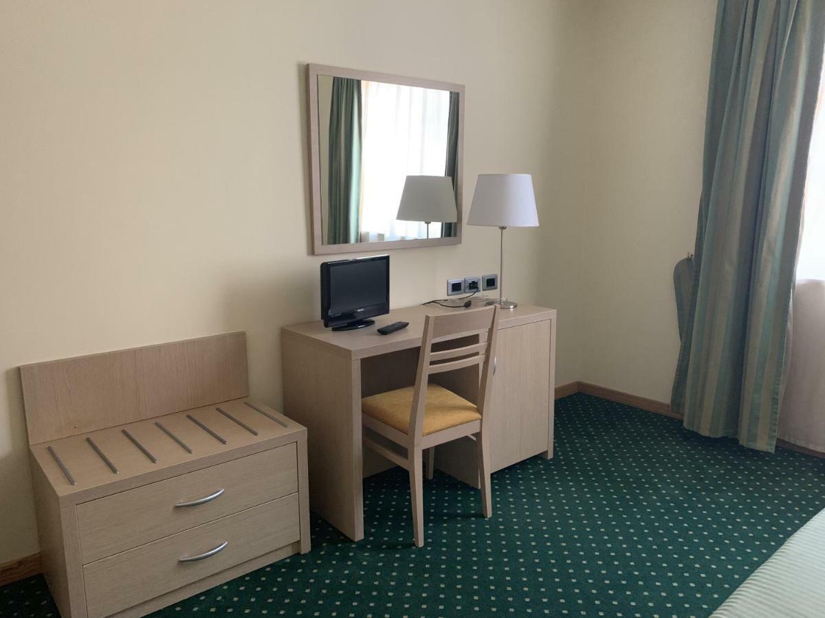 Hotel Palace Gioia Tauro Zewnętrze zdjęcie
