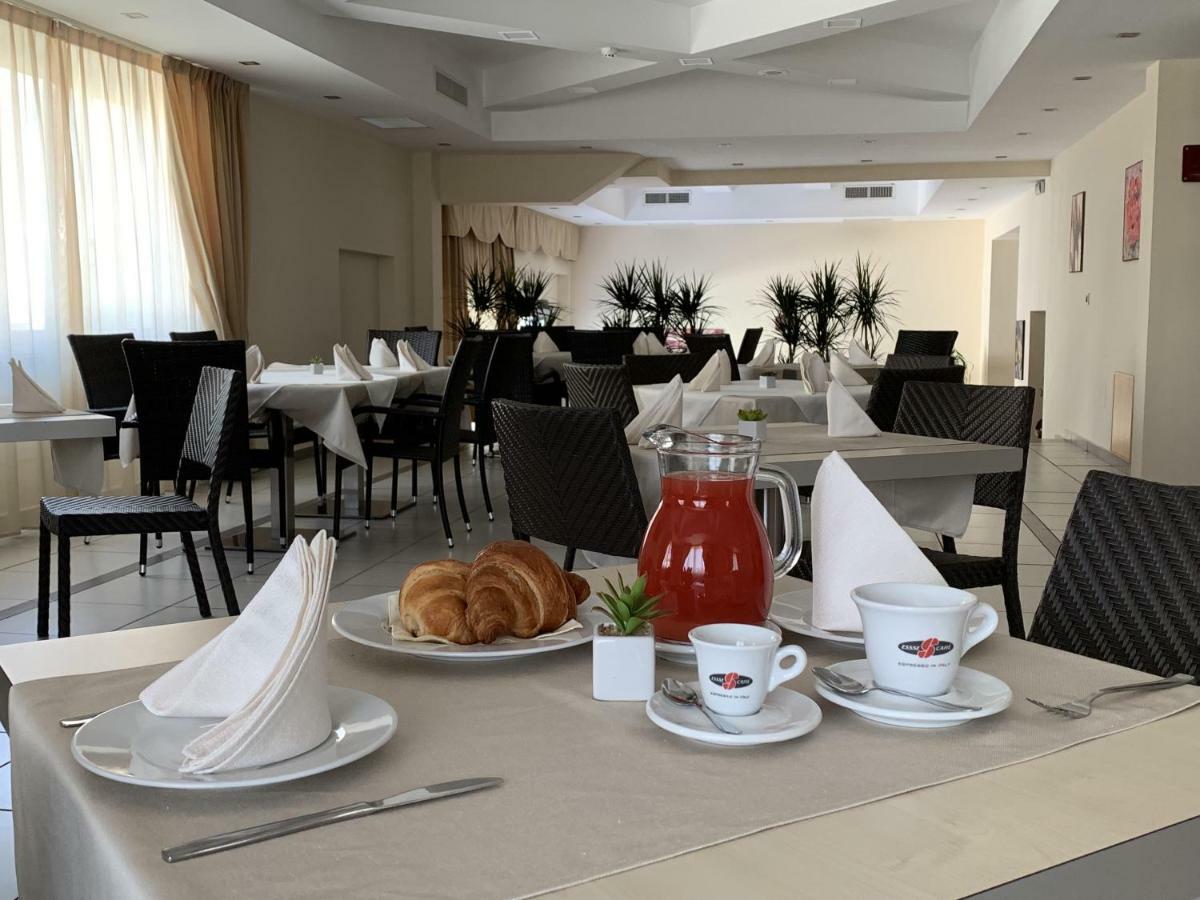 Hotel Palace Gioia Tauro Zewnętrze zdjęcie