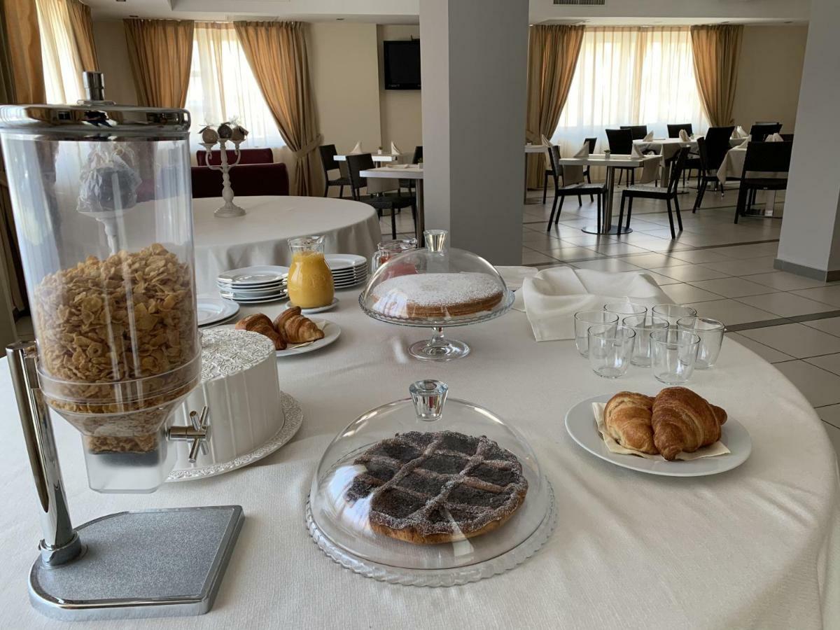Hotel Palace Gioia Tauro Zewnętrze zdjęcie